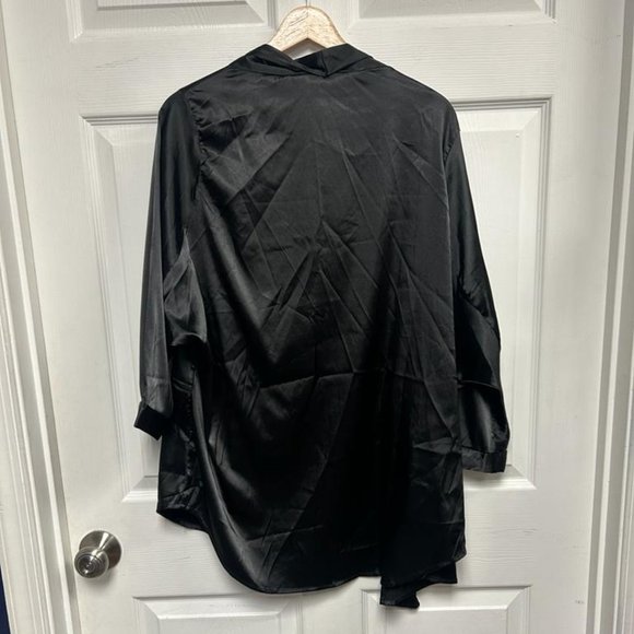 BLACK TOP - Picture 3 of 4